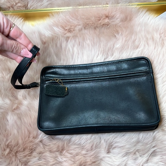 Vintage 1970’s COACH Clutch Black Leather w/ pocket - Picture 1 of 10